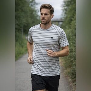 Running Rabbit Men’s Running Perf Tee SS Gray/Black Stripe Size Medium